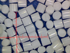 Custom Solours Nylon Sand Media, Wear-resisting Round Polycarbonate Blasting Media